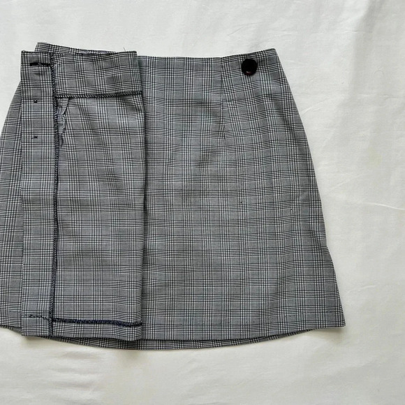Vintage 90’s Plaid High Waisted Plaid Mini Skirt - Picture 8 of 8